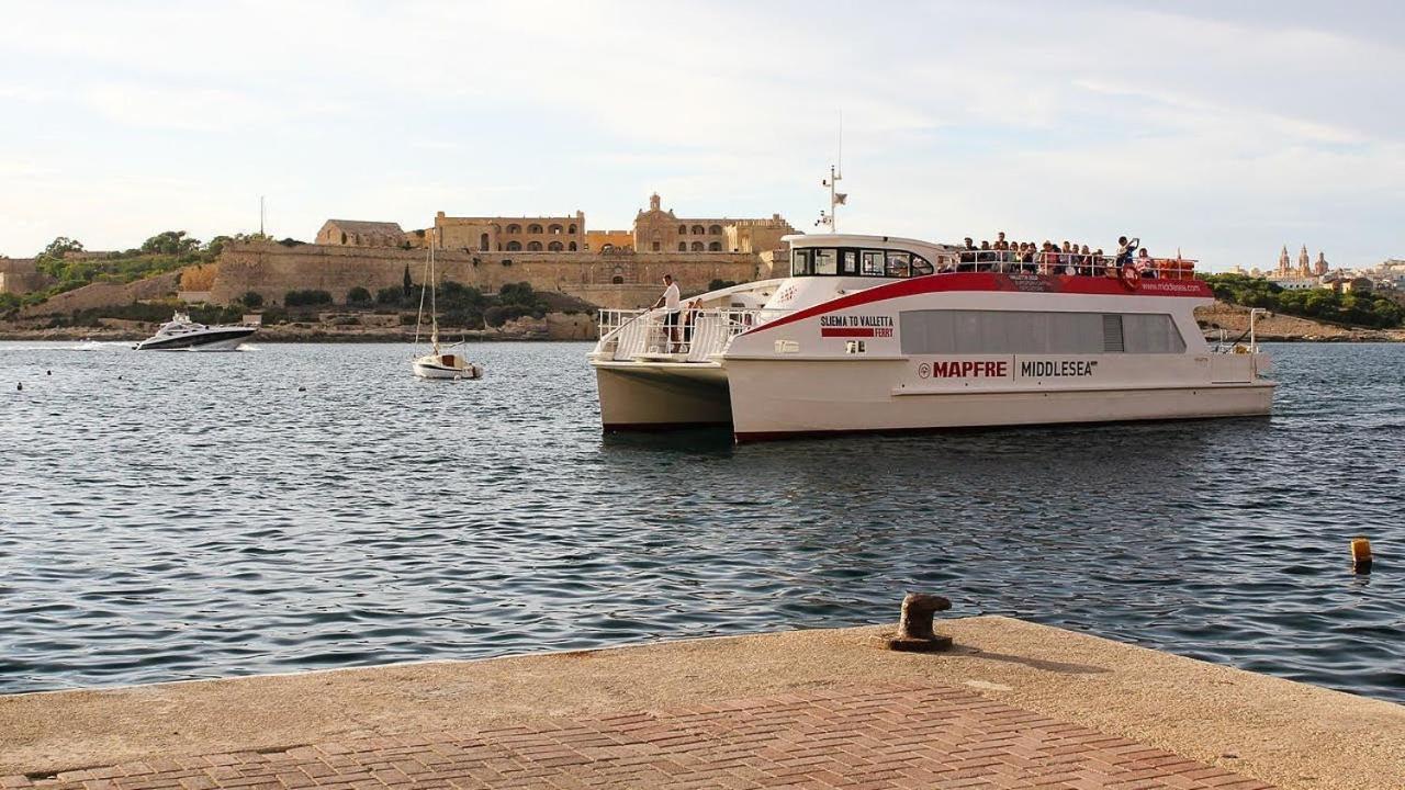 Modern Apartment Steps To St George'S Bay San Ġiljan Exterior foto